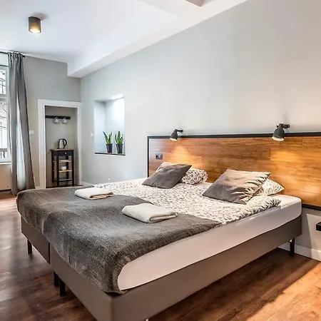 Rum i privatbostad Old Town Apart *