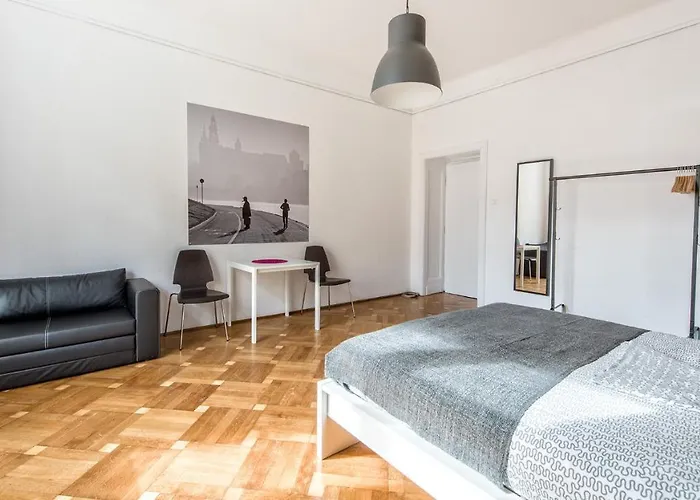 Old Town Apart Homestay szállás *